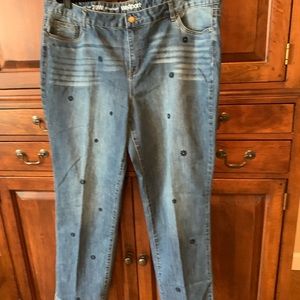 Westport Embroidered Jeans Plus